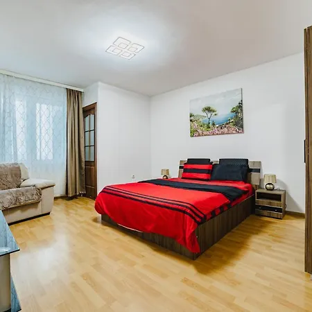 Apartment Coresi Mall
